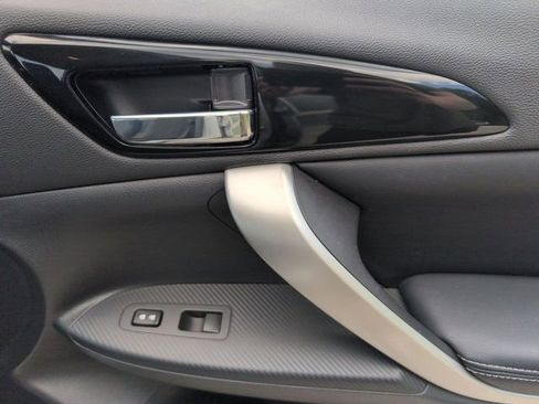 Used 2025 Mitsubishi Eclipse Cross SE AWD/4WD image 34