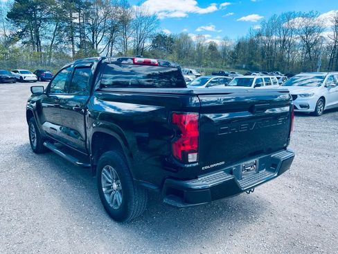 Used 2023 Chevrolet Colorado LT RWD image 3