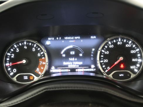 Used 2021 Jeep Renegade Trailhawk w/ Sun & Sound Group image 11