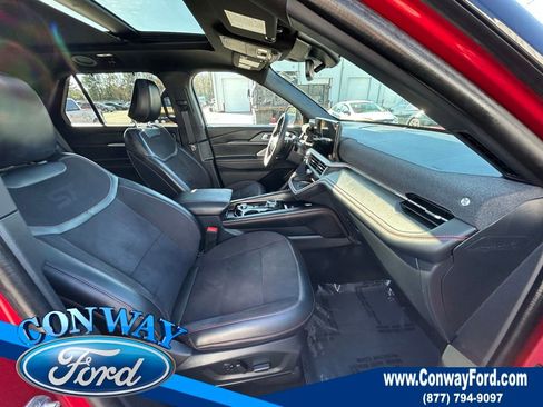 Used 2025 Ford Explorer ST image 26