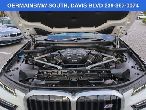 Used 2025 BMW X7 M60i AWD/4WD image 14