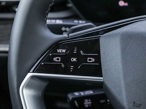 New 2025 Audi Q5 Premium image 18