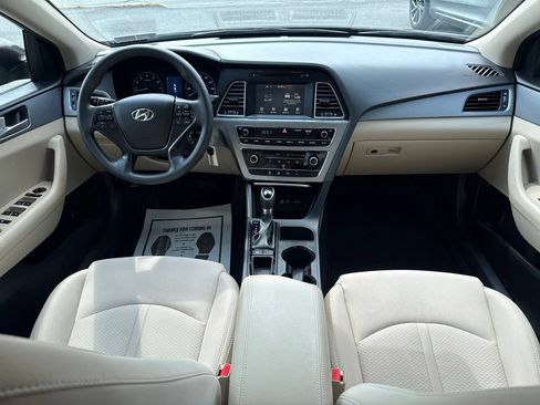 Used 2016 Hyundai Sonata SE FWD image 13