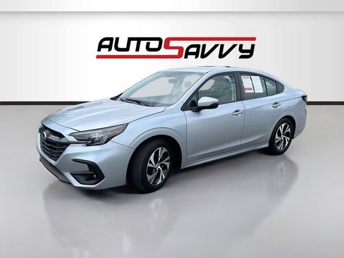 Used 2025 Subaru Legacy Premium AWD/4WD image 3