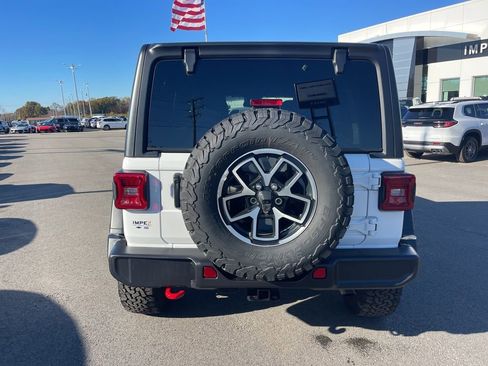 Used 2025 Jeep Wrangler Unlimited Rubicon image 4