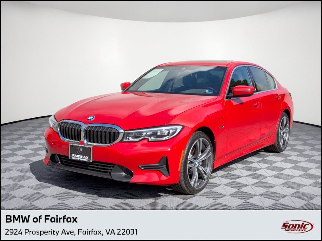 Used 2022 BMW 330e xDrive w/ Premium Package AWD/4WD image 1