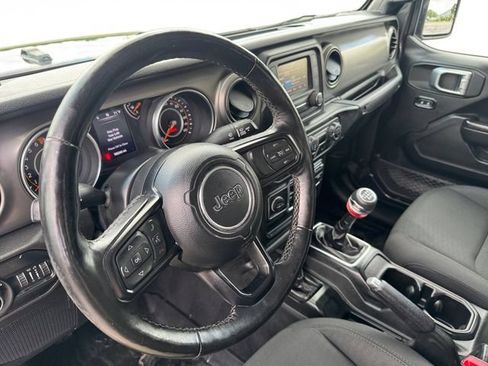 Used 2020 Jeep Gladiator Sport w/ Quick Order Package 23S AWD/4WD image 12