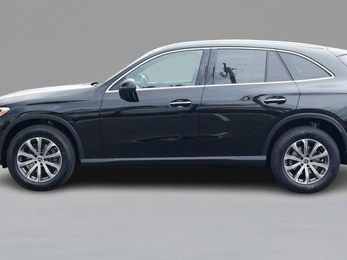 New 2026 Mercedes-Benz GLC 300 GLC 300 image 9