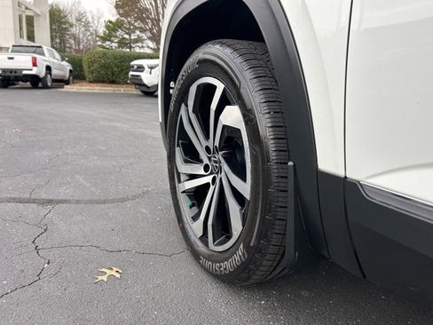 Used 2022 Volkswagen Atlas SEL image 13