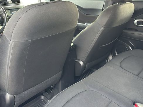 Used 2016 Kia Soul + w/ Designer's Package image 31