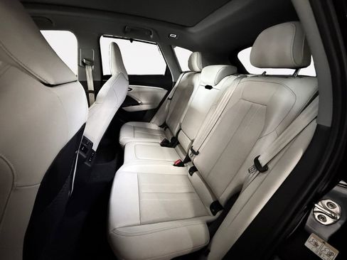 Used 2025 Audi Q5 Prestige image 12