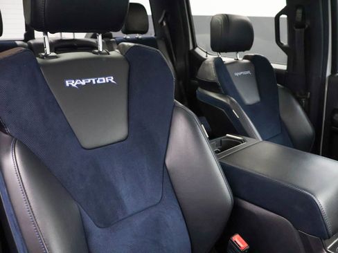 Used 2019 Ford F150 Raptor w/ Equipment Group 802A Luxury AWD/4WD image 33