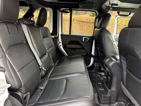 Used 2021 Jeep Wrangler Unlimited Sahara w/ Cold Weather Group image 18