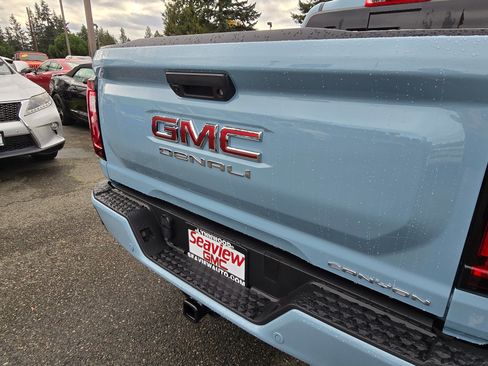 New 2026 GMC Canyon Denali image 15