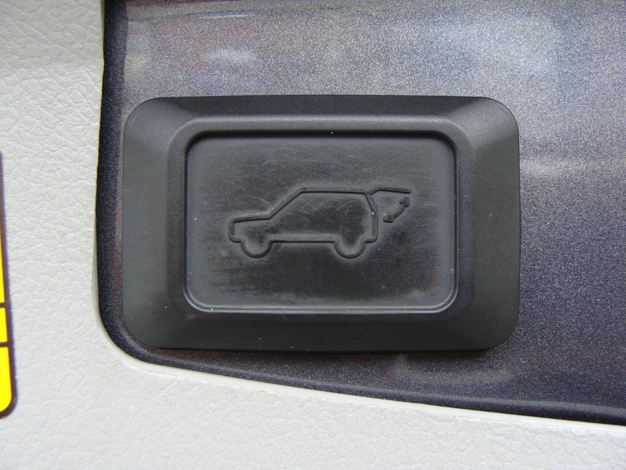 Used 2013 Toyota Highlander SE AWD/4WD image 23
