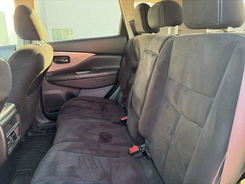 Used 2017 Nissan Murano S w/ Navigation Package image 19