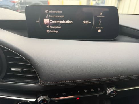 New 2026 MAZDA MAZDA3 Hatchback w/Premium Plus Pkg image 15