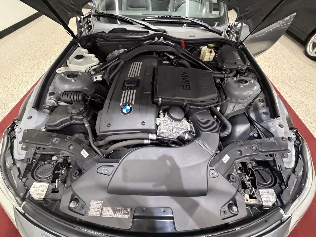 Used 2012 BMW Z4 sDrive35i RWD image 44