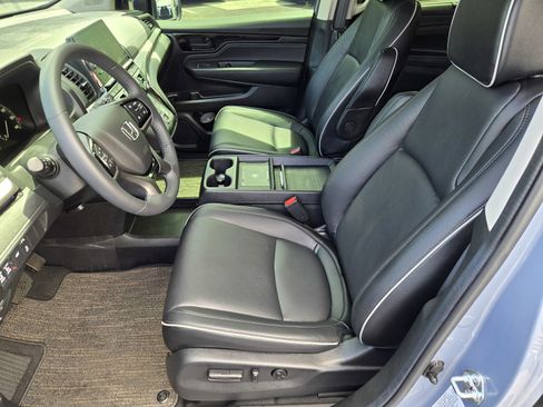 Used 2025 Honda Odyssey Touring image 15