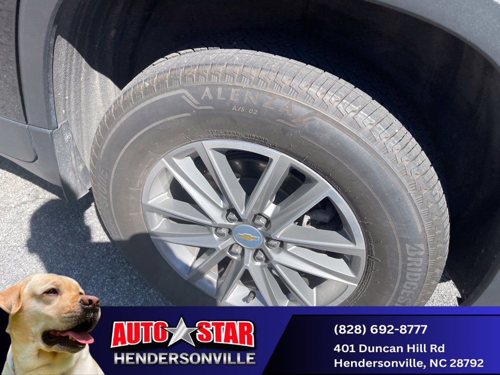 Used 2023 Chevrolet Traverse LT AWD/4WD image 7