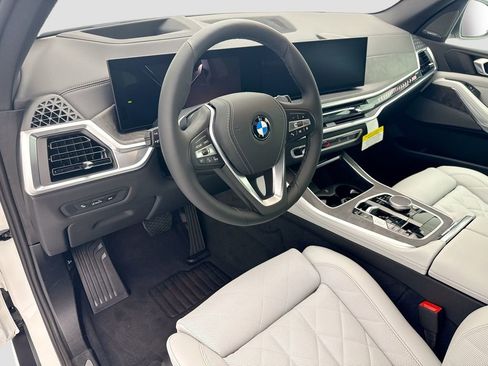 New 2026 BMW X5 xDrive40i AWD/4WD image 9