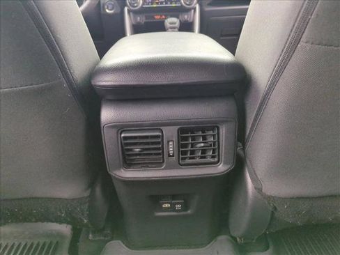 Certified 2021 Toyota RAV4 XLE w/ Convenience Package FWD image 17