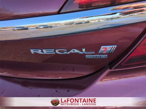 Used 2017 Buick Regal Premium w/ Driver Confidence Package #2 image 20