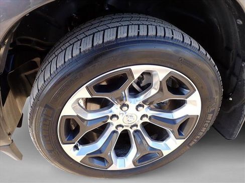 Used 2021 RAM 1500 Limited image 7