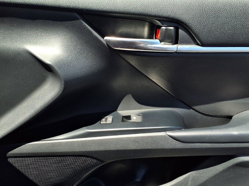 Certified 2019 Toyota Camry LE w/ Carpet Mat Package FWD image 38