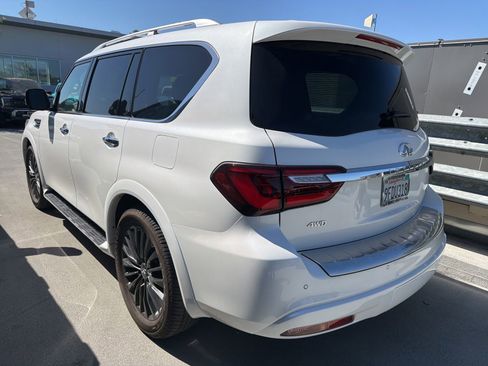 Used 2023 INFINITI QX80 Sensory w/ All-Season Package AWD/4WD image 5