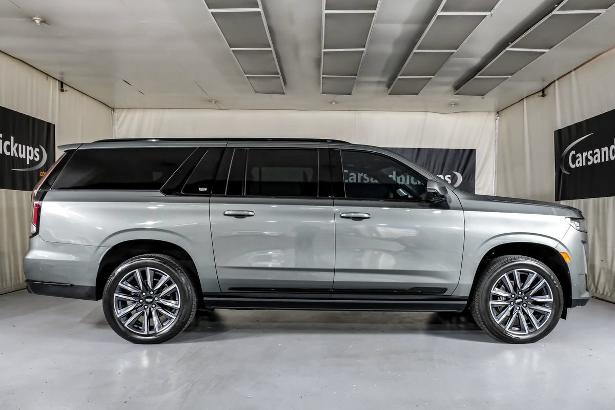 Used 2023 Cadillac Escalade ESV Sport Platinum AWD/4WD image 5