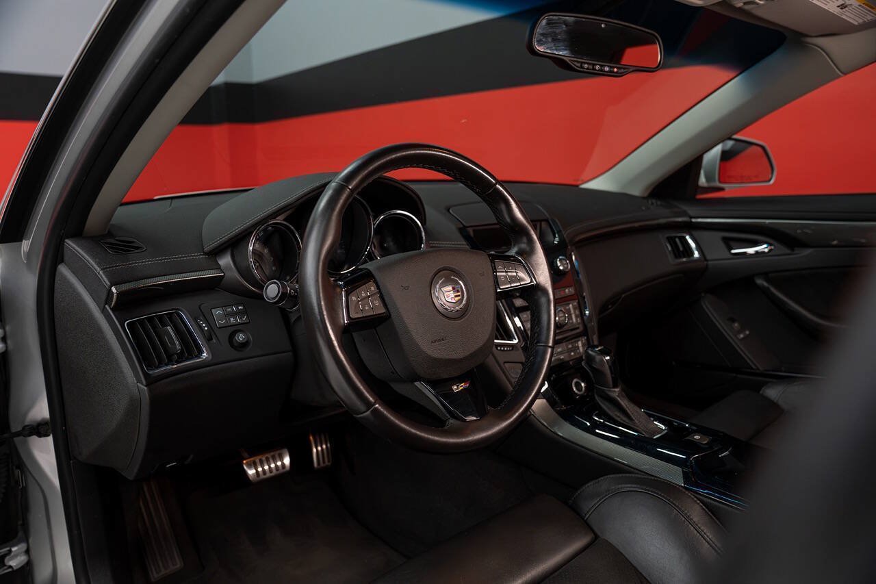 Used 2010 Cadillac CTS V RWD image 40