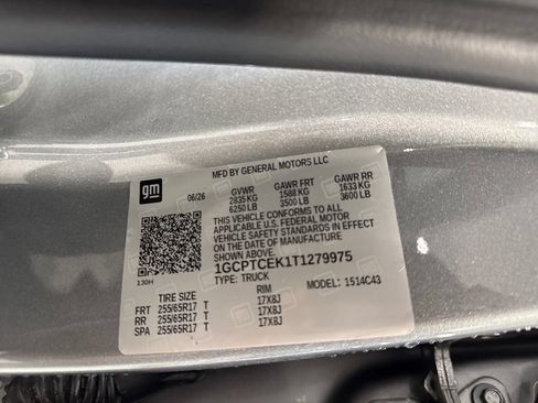 New 2026 Chevrolet Colorado LT w/ LT Convenience Package AWD/4WD image 24