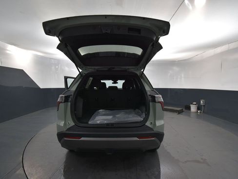 New 2026 Chevrolet Equinox LT image 12