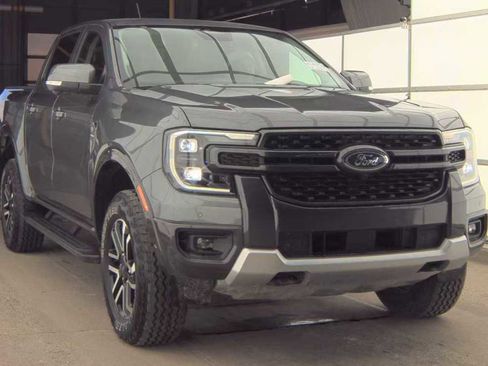 Used 2024 Ford Ranger Lariat w/ FX4 Off-Road Package image 4