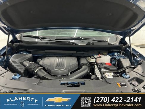 Used 2025 Chevrolet Traverse LT w/ LPO, Floor Liner Package FWD image 16