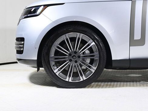 Used 2023 Land Rover Range Rover SE image 24