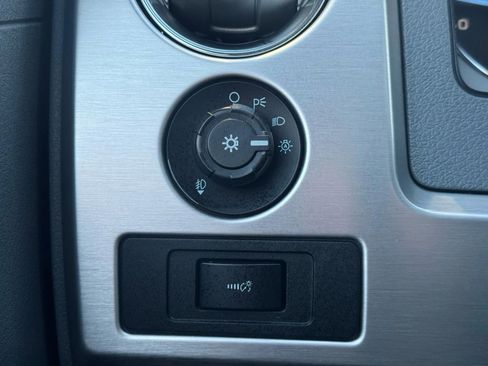 Used 2012 Ford F150 Platinum image 30