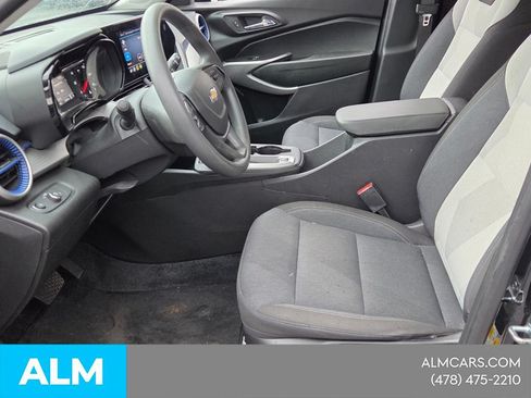 Used 2024 Chevrolet Trax LS FWD image 6
