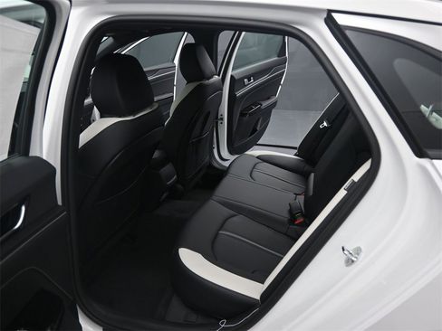 New 2026 Kia K5 GT-Line image 15