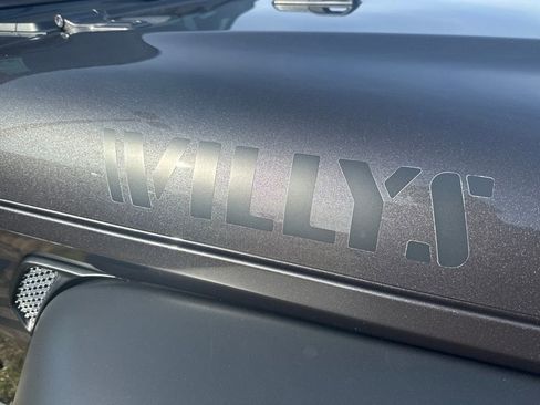 Used 2021 Jeep Wrangler Sport image 38