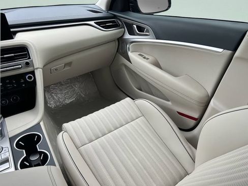 Used 2026 Genesis G70 2.5T Prestige RWD image 20