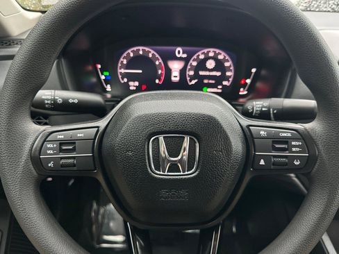 Certified 2025 Honda Accord LX image 22