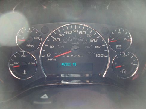 Used 2017 Chevrolet Express 2500 RWD image 33