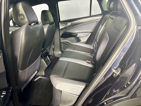 Certified 2023 Volkswagen ID.4 Pro S AWD/4WD image 22
