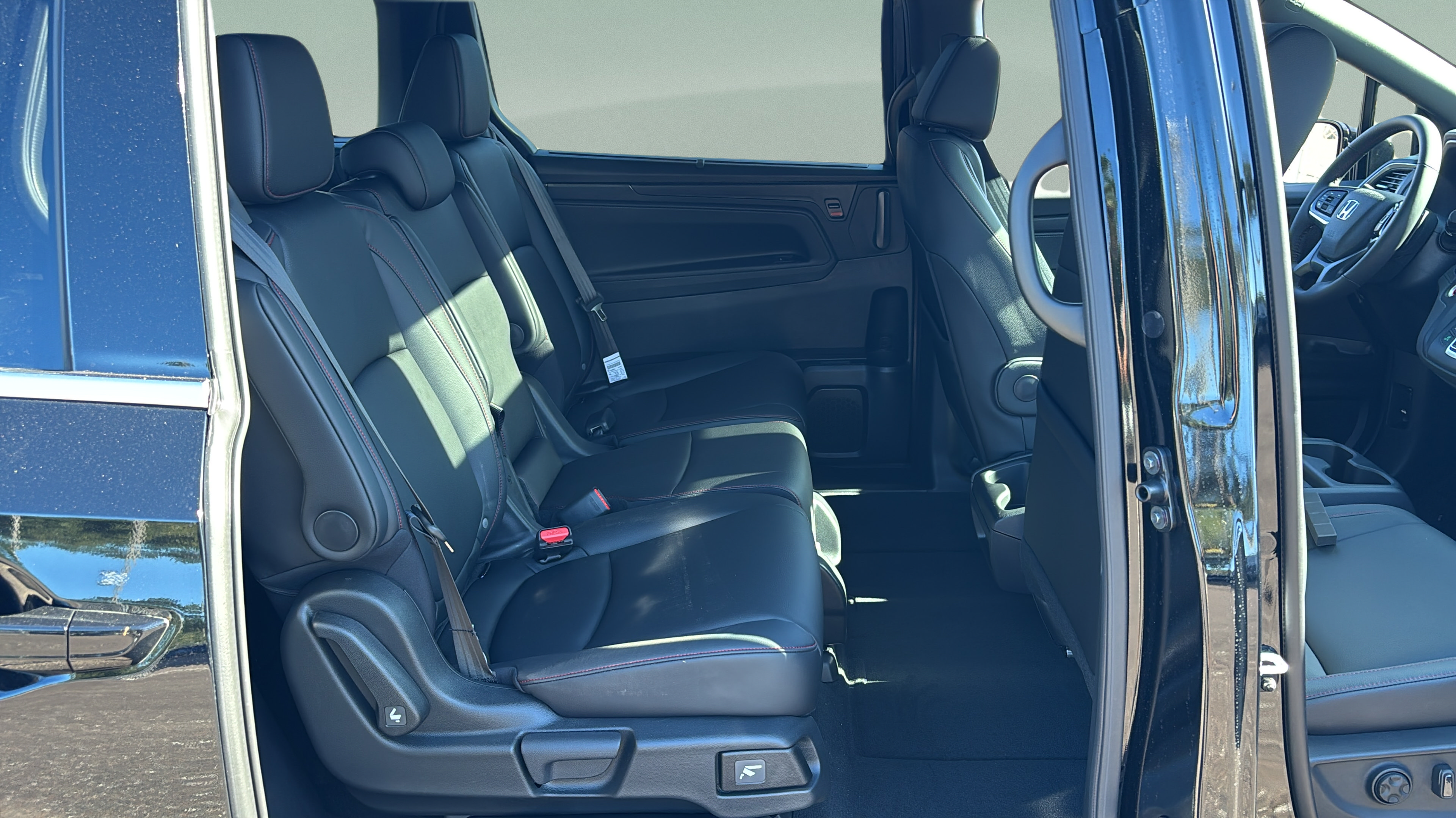 New 2027 Honda Odyssey Sport-L image 15
