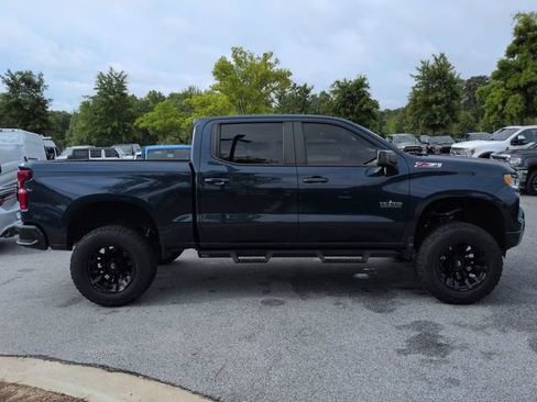 Used 2023 Chevrolet Silverado 1500 RST AWD/4WD image 3