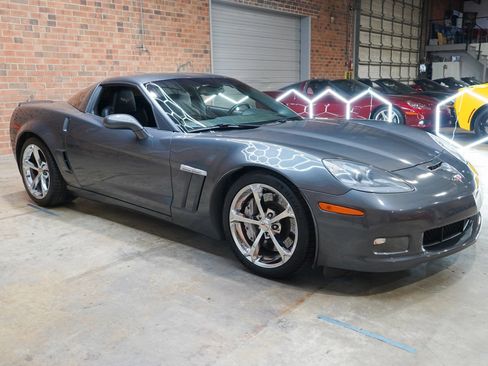 Used 2013 Chevrolet Corvette Grand Sport w/ 3LT Preferred Equipment Group RWD image 2