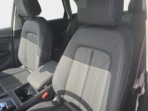Certified 2023 Audi Q5 2.0T Premium w/ Convenience Package AWD/4WD image 21