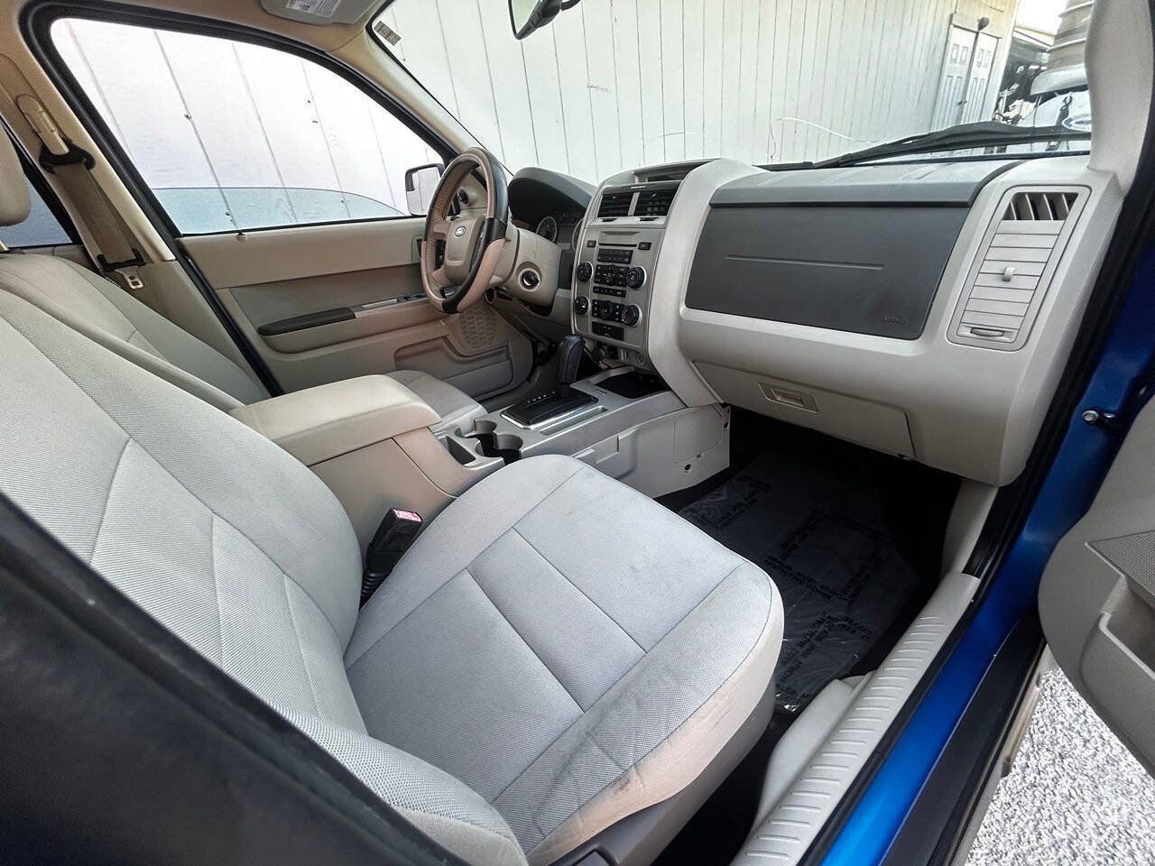 Used 2012 Ford Escape XLT FWD image 21